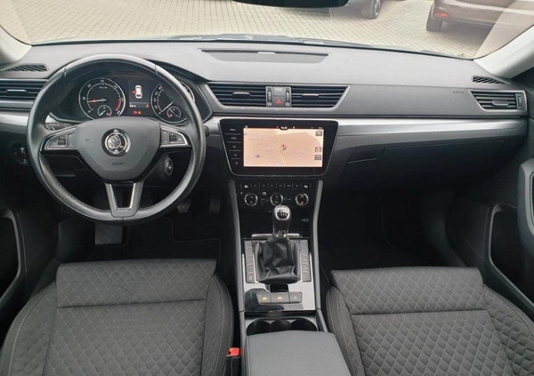 Skoda Superb cena 84900 przebieg: 90816, rok produkcji 2018 z Kraków małe 211